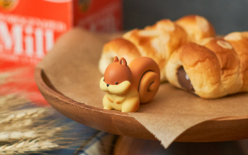 Product Overview: Animal Bakery Minifigure: Series 2 Z0
